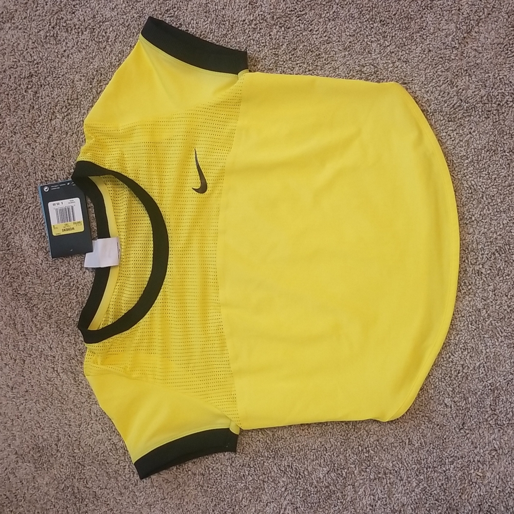 Nike yellow top /small size
